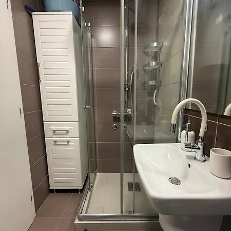 Cozy Modern Apt&near Center&free Parking Apartament *
