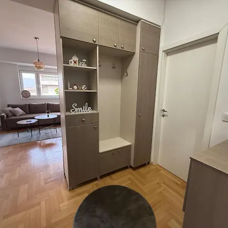 Apartment Cozy Modern & Near Center & Free Parking Skopje