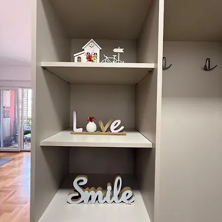 Cozy Modern Apt&near Center&free Parking * Skopje