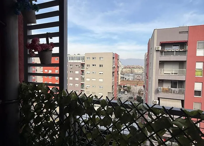 Cozy Modern & Near Center & Free Parking